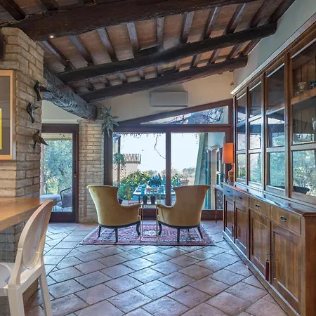 L'olmo Agriturismo Di Charme Landhuis