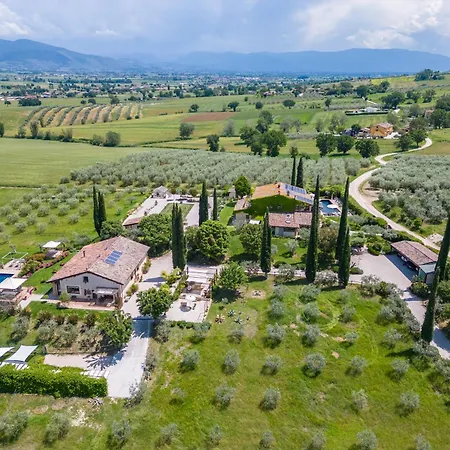 L'olmo Agriturismo Di Charme Landhaus Bettona