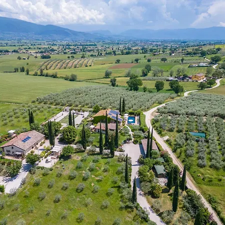 Landhuis L'olmo Agriturismo Di Charme Bettona