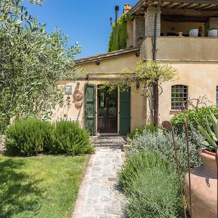 L'olmo Agriturismo Di Charme *