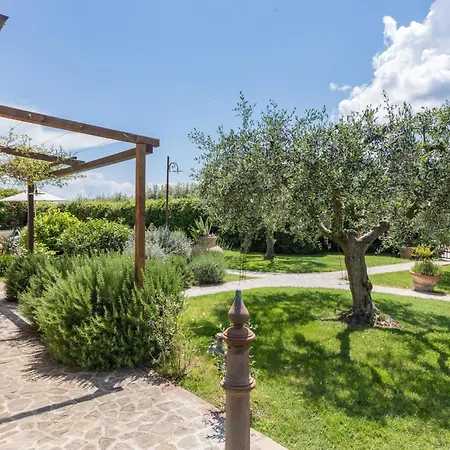 L'olmo Agriturismo Di Charme Landhuis
